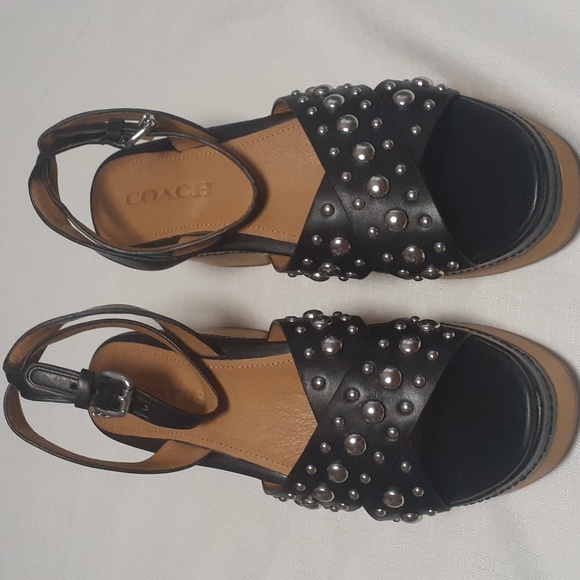💟 COACH ASTOR STUDDED MATTE CALF BLACK SANDALS - SIZE 8 - NEW IN BOX 💟 - Picture 1 of 9